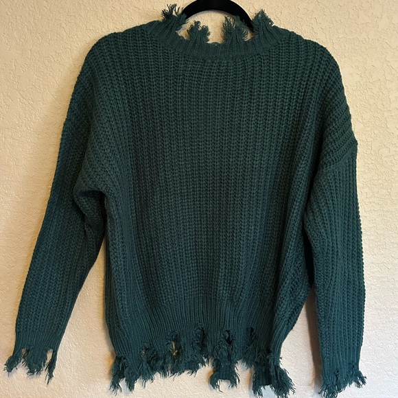 Fashion Nova Distressed Forest Green Sweater Size M - Picture 6 of 8